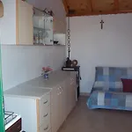 Tatil Evi In Mirca With Terrace