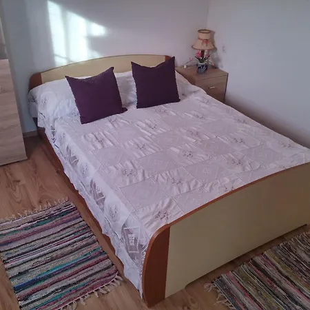 Tatil Evi In Mirca With Terrace Mirce